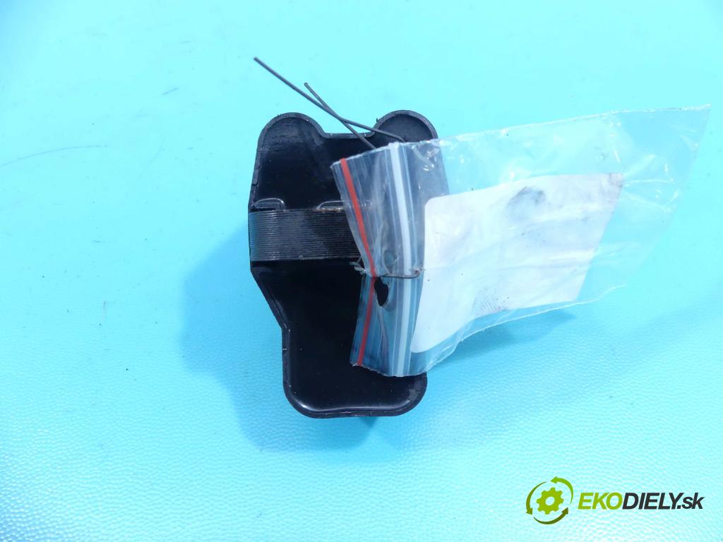 Mazda 323f 1.8 16v 114 HP manual 84 kW 1840 cm3 5- cievka zapaľovacia  (Zapaľovacie cievky, moduly)