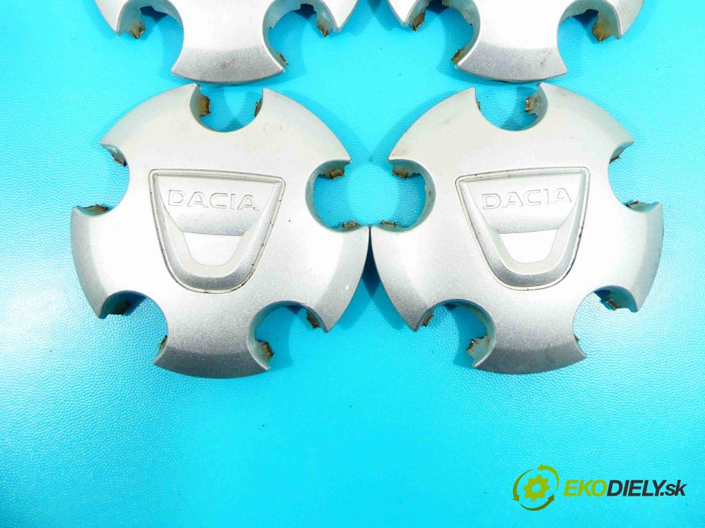Dacia Duster I 2010-2018 1.6 114 HP manual 84 kW 1598 cm3 5- puklica 403157451R (Puklice)