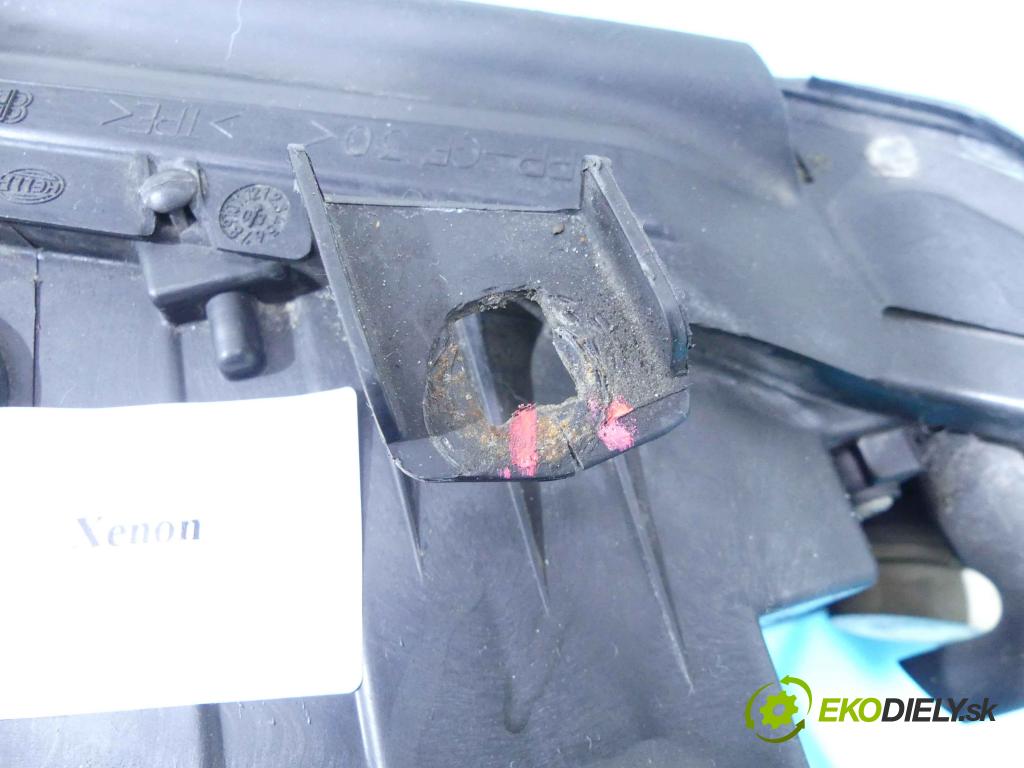 Bmw X5 E53 1999-2006 3.0d 184hp automatic 135 kW 2926 cm3 5- Reflektor: pravý  (Pravé)