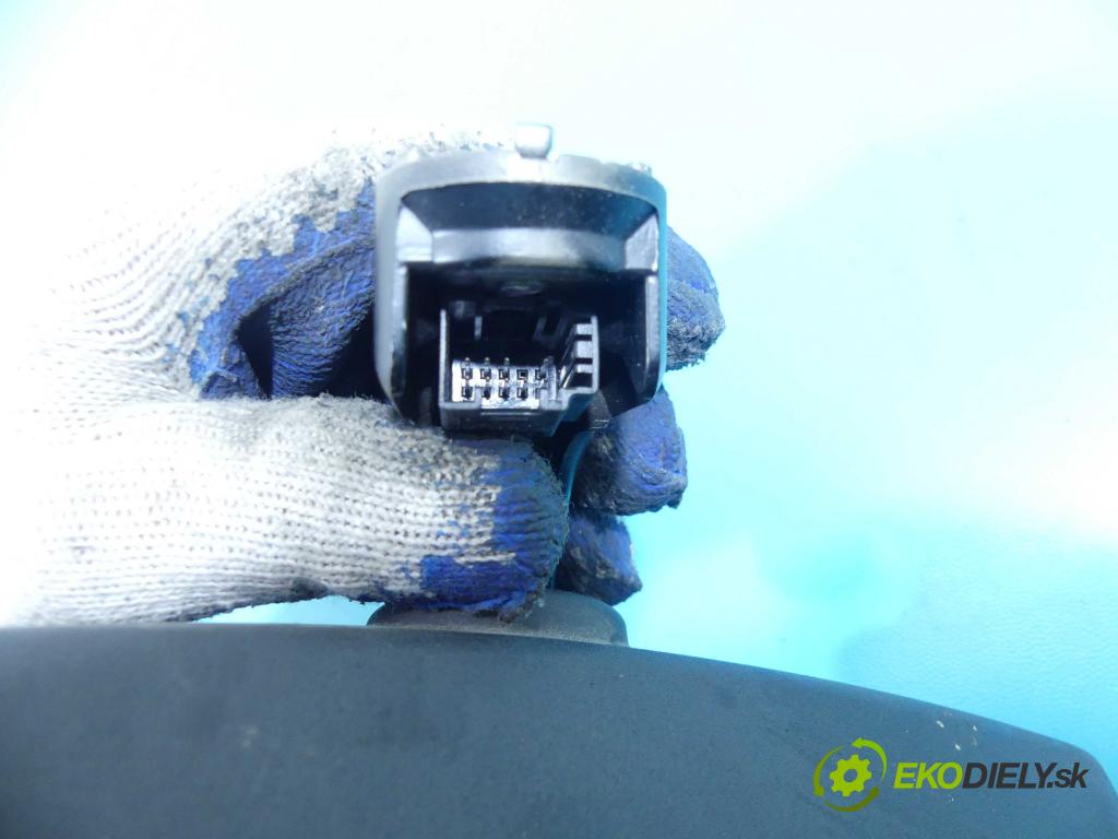 Bmw X5 E53 1999-2006 3.0d 184 hp automatic 135 kW 2926 cm3 5- zpětné zrcátko vnitřní 8236774 (Světla vnitřní)