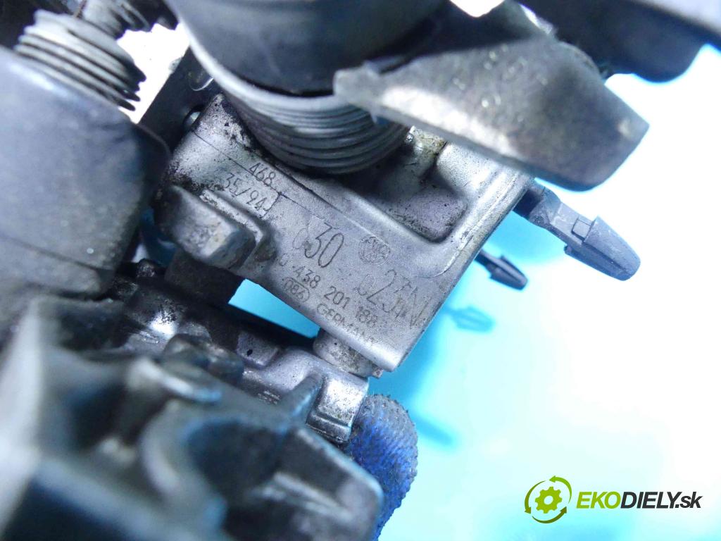 Vw Golf III 1991-1998 1.4 60 HP manual 44 kW 1391 cm3 5- vstrekovač 3435210511 (Karburátory)