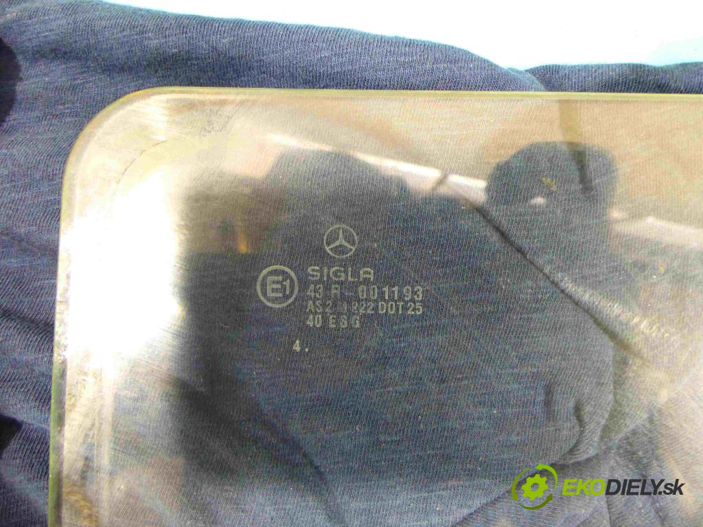 Mercedes KACZKA T1 W601 2.3d 79KM manual 58 kW 2299 cm3 5- sklo zadní  (Okna zadní)