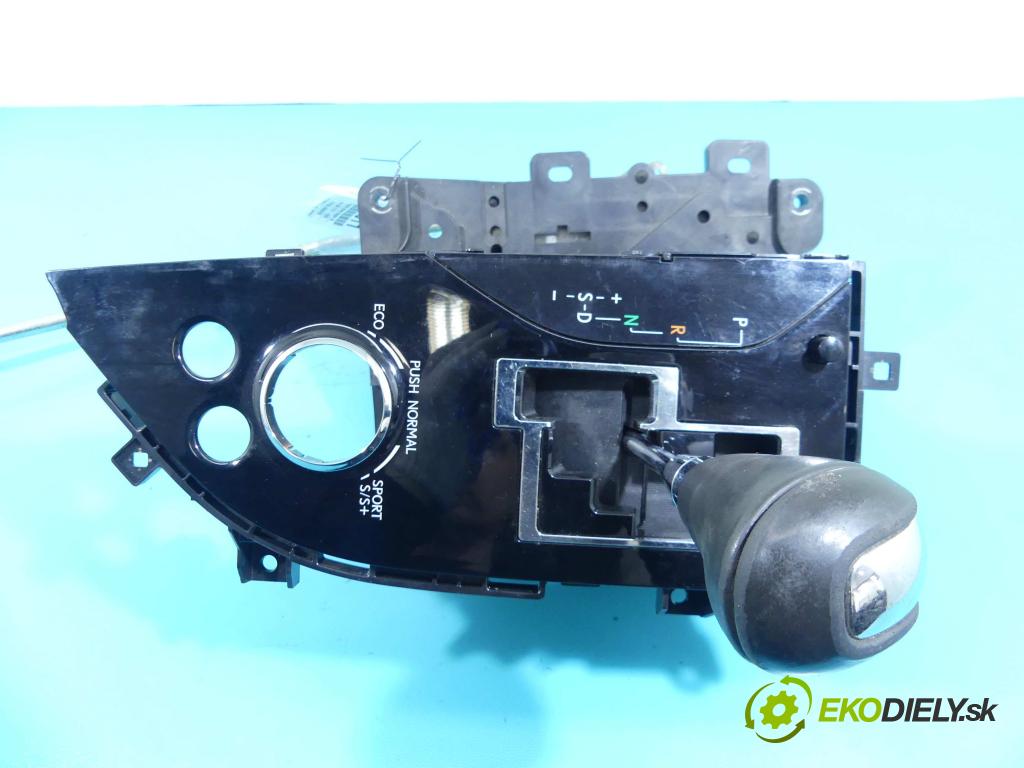 Lexus GS IV 2011-2020 3.5 hybrid 292KM automatic 215 kW 3456 cm3 4- Páka: Změny: stupeň,rýchlosť  (Rýchlostné páky / kulisy)