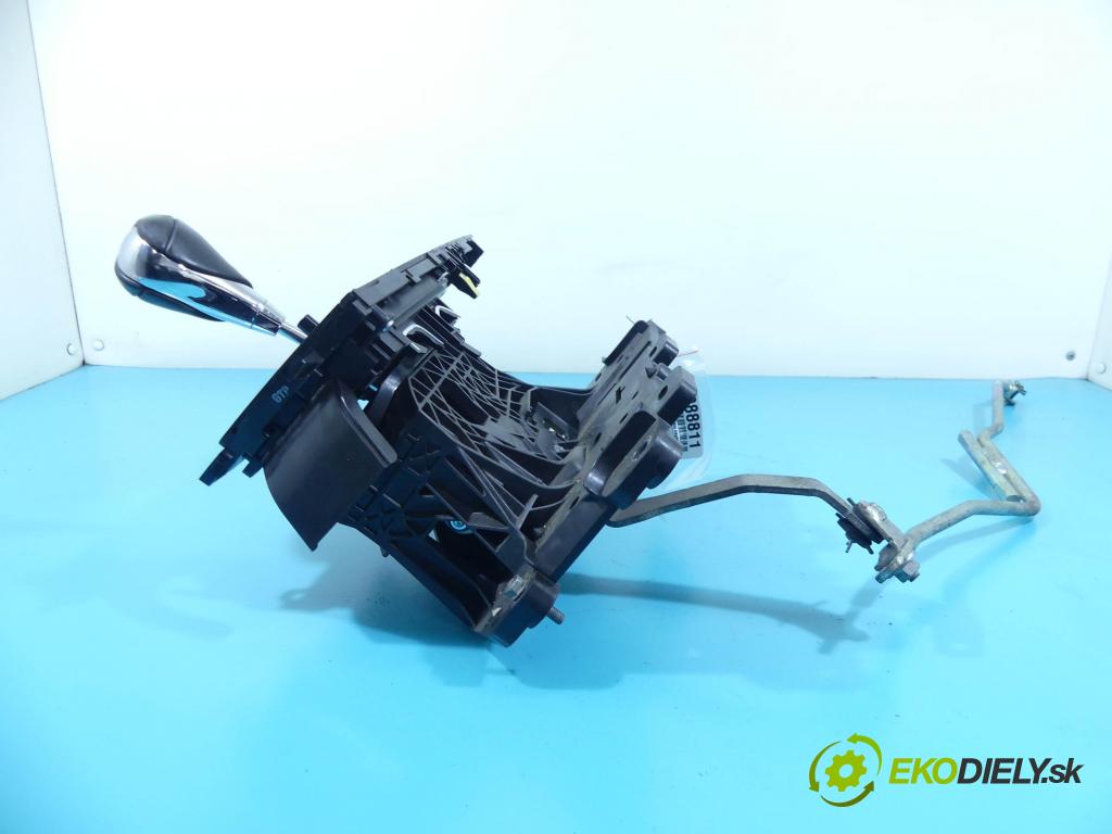 Lexus GS IV 2011-2020 3.5 hybrid 292KM automatic 215 kW 3456 cm3 4- Páka: Změny: stupeň,rýchlosť  (Rýchlostné páky / kulisy)