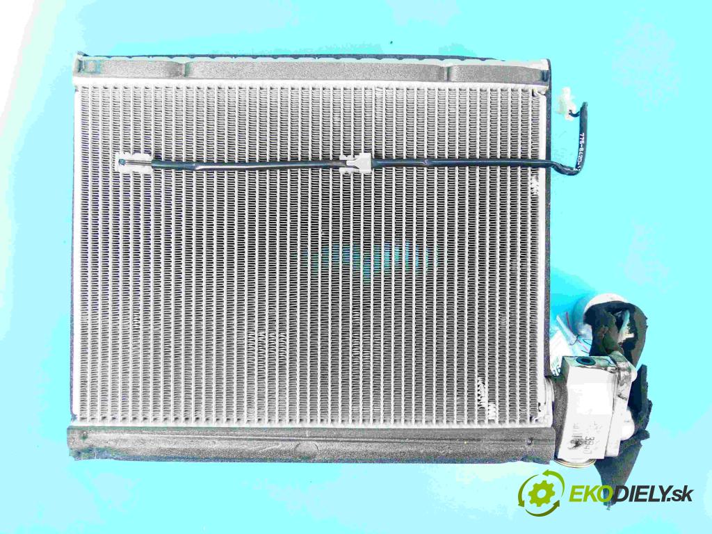 Lexus GS IV 2011-2020 3.5 hybrid 292KM automatic 215 kW 3456 cm3 4- radiator  (Radiátory kúrenia)