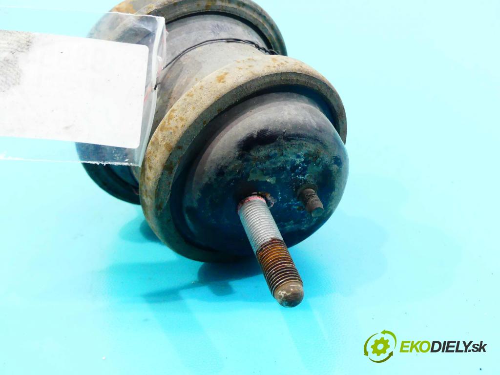 Lexus GS IV 2011-2020 3.5 hybrid 292KM automatic 215 kW 3456 cm3 4- airbag motora  (Držiaky motora)