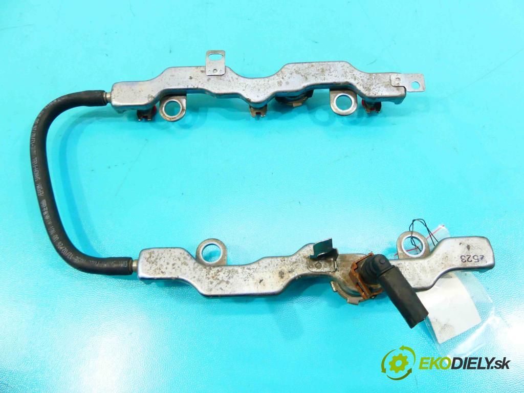 Lexus GS IV 2011-2020 3.5 hybrid 292KM automatic 215 kW 3456 cm3 4- lišta vstrekovacia 23270-31120 (Vstrekovacie lišty)