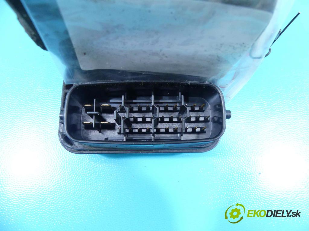 Toyota Rav4 II 2000-2005 2.0 D4D 116 HP manual 85 kW 1995 cm3 5- čerpadlo abs 44510-42080 (Pumpy ABS)