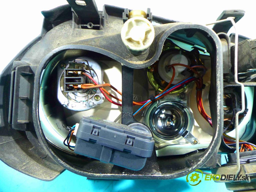 Vw Golf IV 1997-2003 1.6 16v 105 hp manual 77 kW 1598 cm3 3- světlo levý