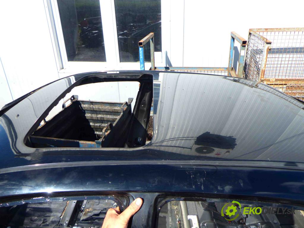 Toyota Camry XV40 2006-2011 2.4 16v automatic 158 kW 2387 cm3 4- Strecha: 