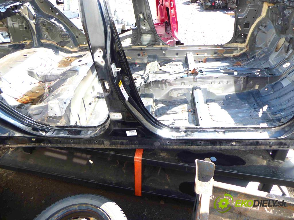 Toyota Camry XV40 2006-2011 2.4 16v automatic 158 kW 2387 cm3 4- práh pravý  (Ostatní)