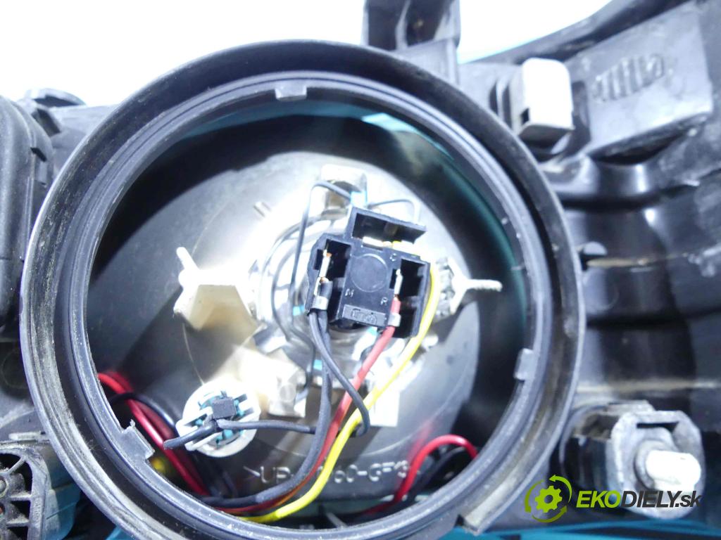 Land rover Freelander 1.8 16v 122 HP manual 90 kW 1796 cm3 5- Reflektor: pravý  (Pravé) anglicka verzia