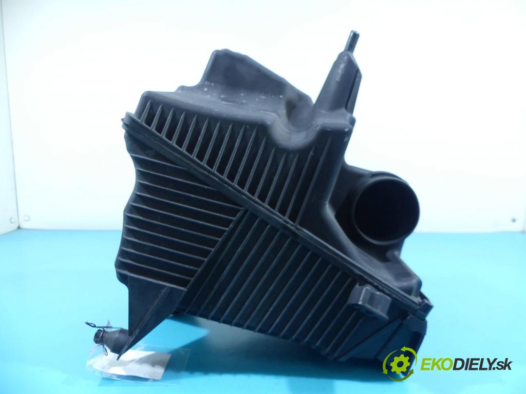 Renault Megane II 2003-2008 1.5 dci 82 hp manual 60 kW 1461 cm3 5- obal filtra vzduchu 8200176558 (Kryty filtrů)