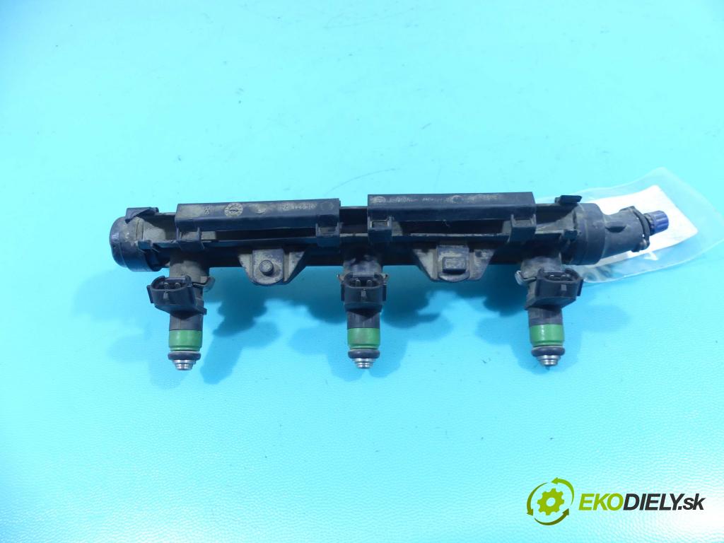 Seat Ibiza III 6L 2002-2008 1.2 12v 64 HP manual 47 kW 1198 cm3 3- vstrek 03E133320 (Vstrekovače)