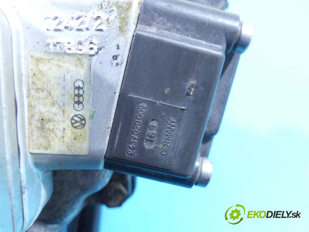 Audi 100 C4 1991-1994 2.3 mech 133 hp manual 98 kW 2309 cm3 4- Distributor: 0438121085