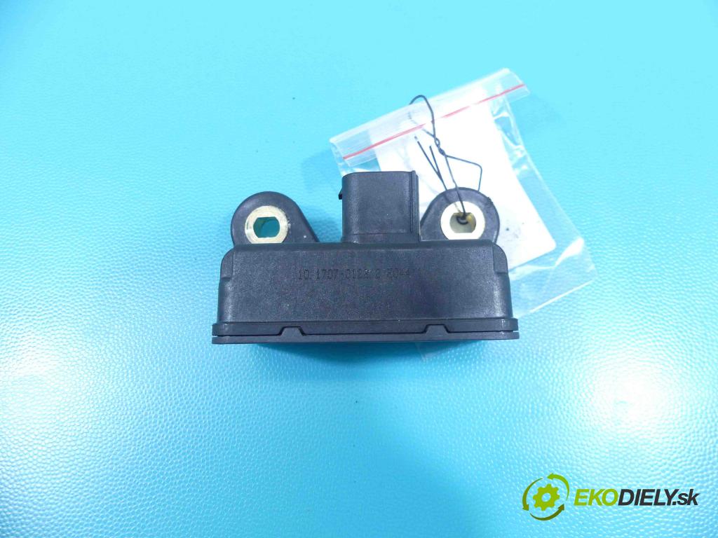 Opel Zafira B 2005-2014 1.9 cdti 150 hp manual 110 kW 1910 cm3 5- snímač ESP 13257073