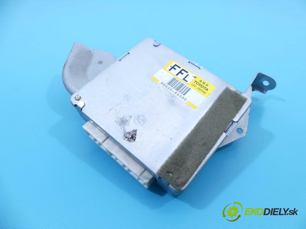 Toyota Picnic 2.2 TD 90 HP manual 66 kW 2184 cm3 5- modul riadiaca jednotka 89540-44090 (Ostatné)