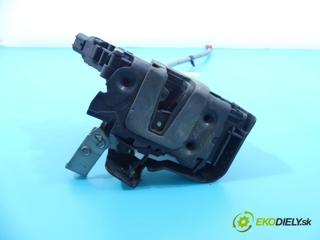 Ford Mondeo Mk4 2007-2014 1.6 16v 110 hp manual 81 kW 1596 cm3 5- zámek přední pravý 8M2A-R21812-AA