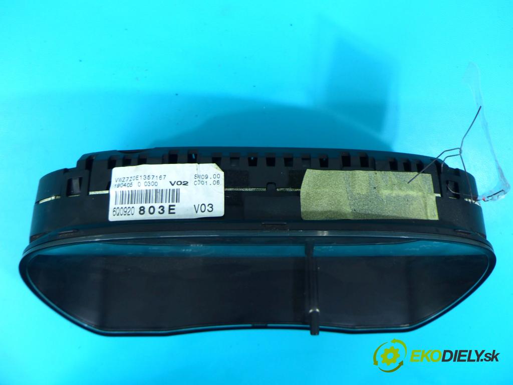 Vw Polo IV 9N 2001-2009 1.2 54 HP manual 40 kW 1198 cm3 3- prístrojovka/ budíky 6Q0920803E (Prístrojové dosky, displeje)