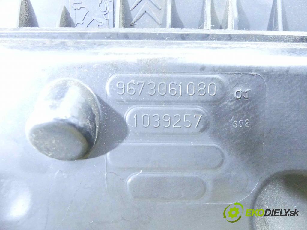 Citroen C4 II 2010-2017 1.6 hdi 111KM automatic 82 kW 1560 cm3 5- obal filtra vzduchu 9673061080 (Kryty filtrů)