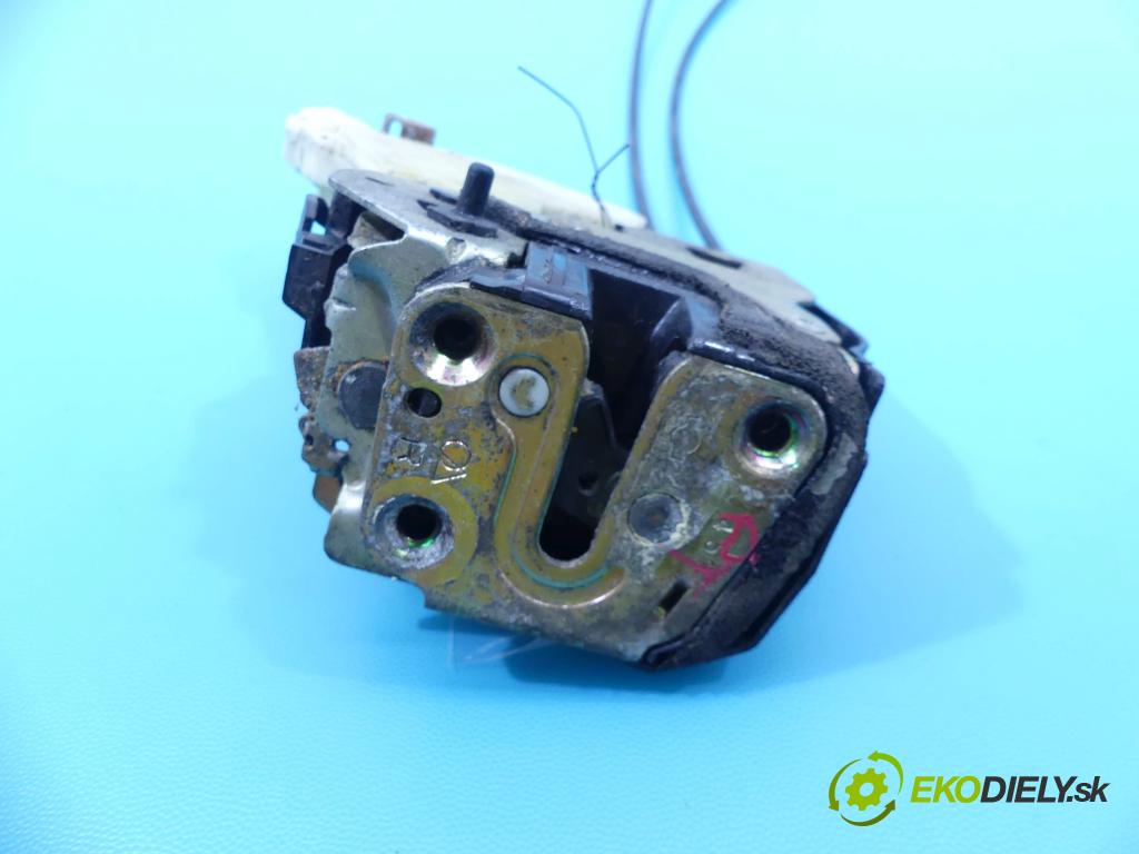 Nissan Altima L31 2002-2006 2.5 16v 177 hp automatic 130 kW 2488 cm3 4- zámek zadní pravý 805524U300