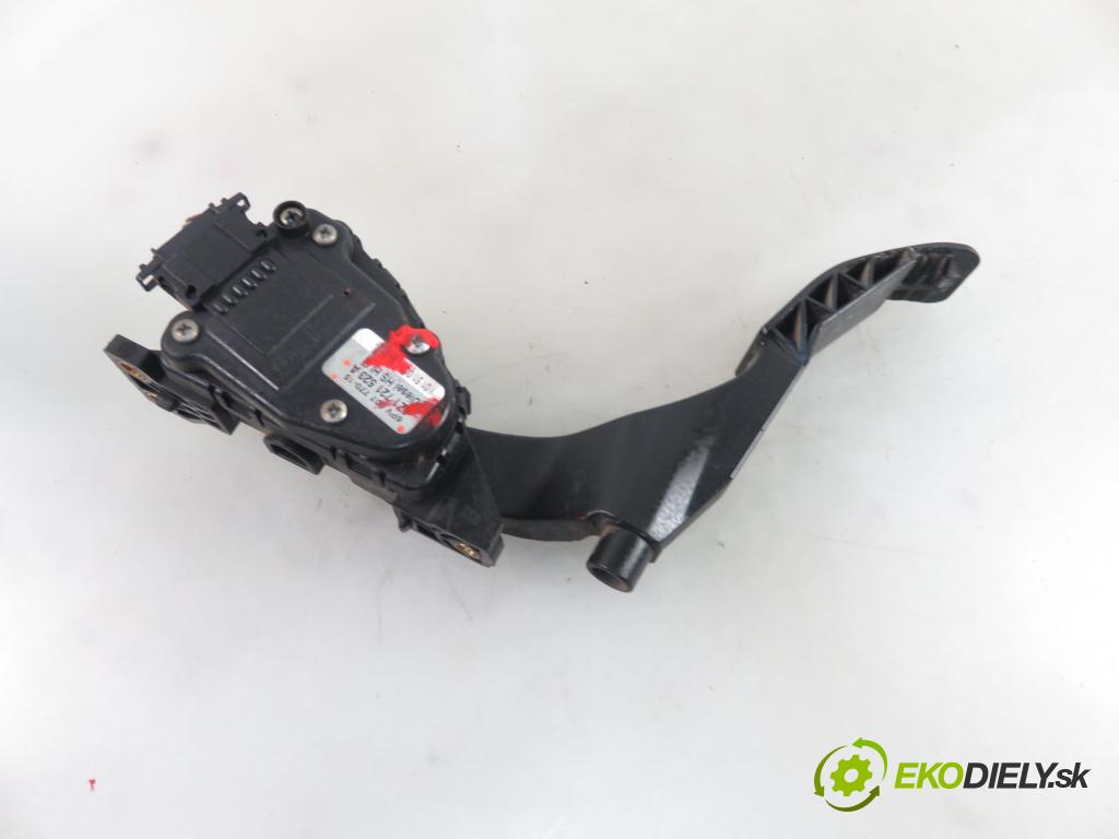 AUDI A2 (8Z0) HB 2001 55,00 1.4 TDI - AMF 1422,00 Potenciometer plynu 8Z1721523A ; 6PV00777015 (Pedále)