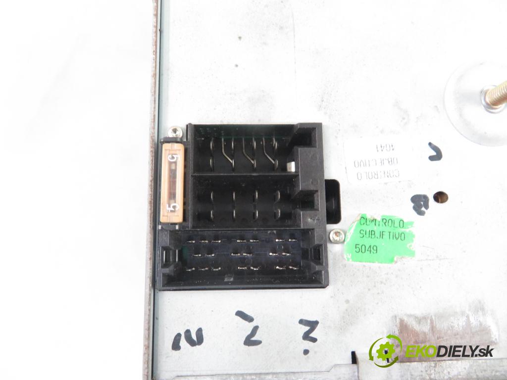 SEAT IBIZA II (6K1) HB 2002 50,00 1.9 SDI - AQM 1896,00 RADIO Modul 6K0035152A