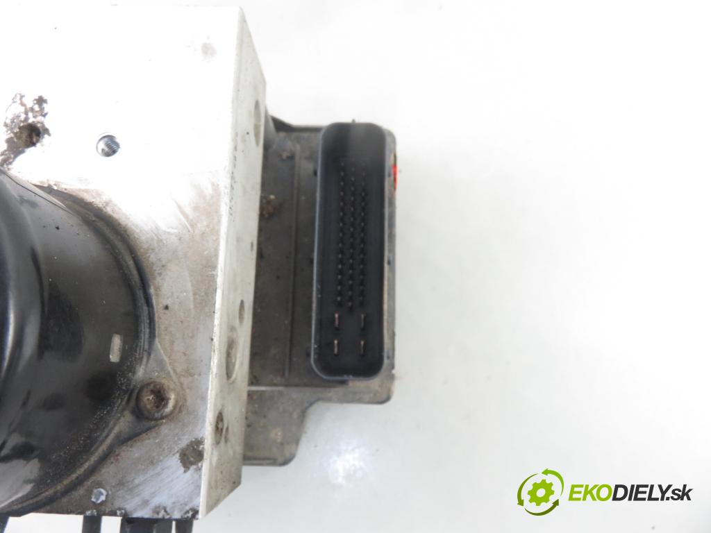 VW GOLF IV (1J1) HB 1998 74,00 1.6 - APF 1595,00 Pumpa ABS 1C0907379 ; 6X0614517 (Pumpy ABS)