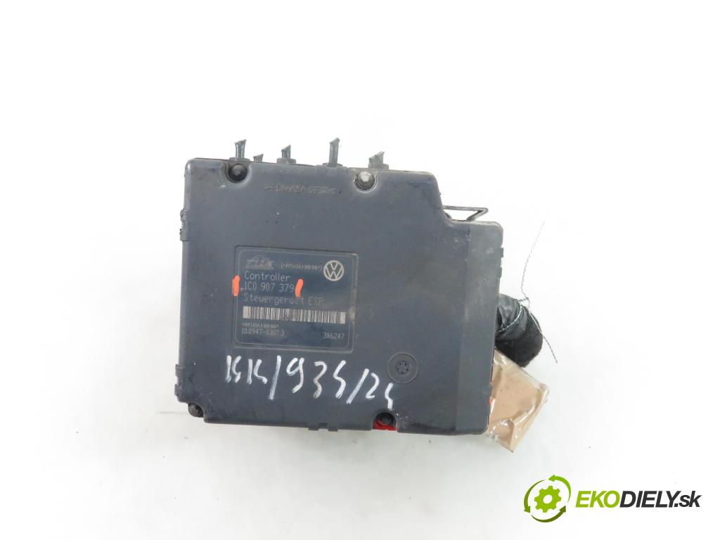 VW GOLF IV (1J1) HB 1998 74,00 1.6 - APF 1595,00 Pumpa ABS 1C0907379 ; 6X0614517 (Pumpy ABS)