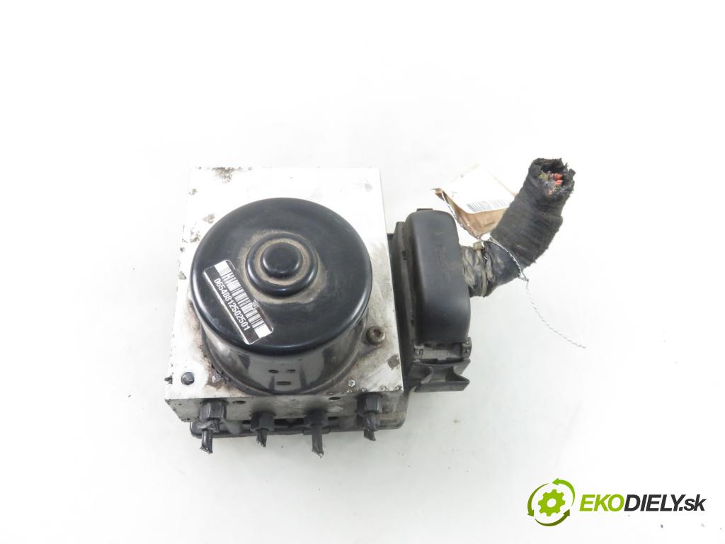 VW GOLF IV (1J1) HB 1998 74,00 1.6 - APF 1595,00 Pumpa ABS 1C0907379 ; 6X0614517 (Pumpy ABS)