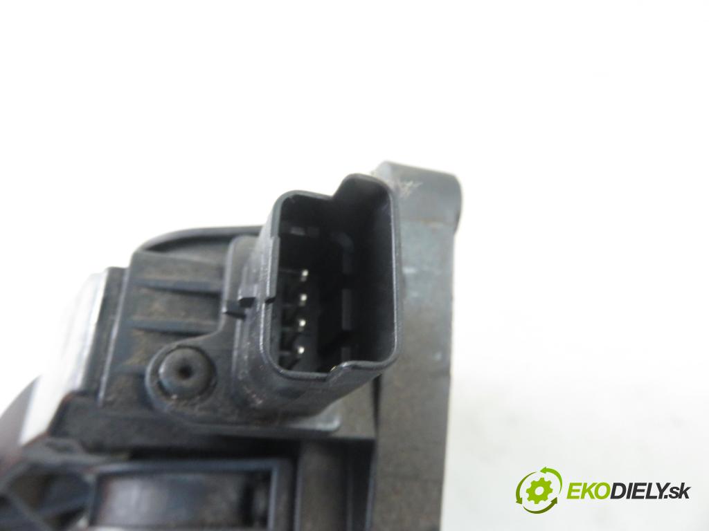 CITROEN C3 Pluriel (HB_) CABRIO 2003 80,00 1.6 - NFU 109 (TU5JP4) 1587,00 Potenciometer plynu F00C3E2427 ; 0280752251 ; 9646702180 (Pedále)