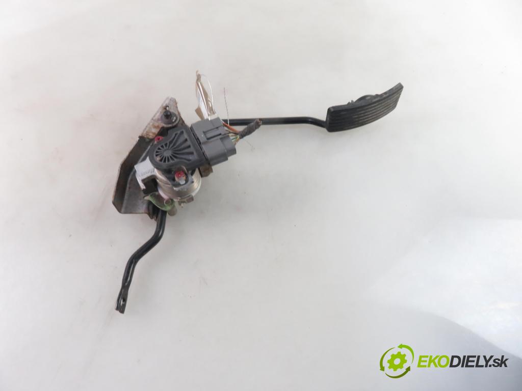 MITSUBISHI PAJERO PININ (H6_W, H7_W) TERENOWY 2000 88,00 1.8 GDI (H66W, H76W) - 4G93 (GDI) 1834,00 potenciometr plynového pedálu ASA66010 (Pedály)