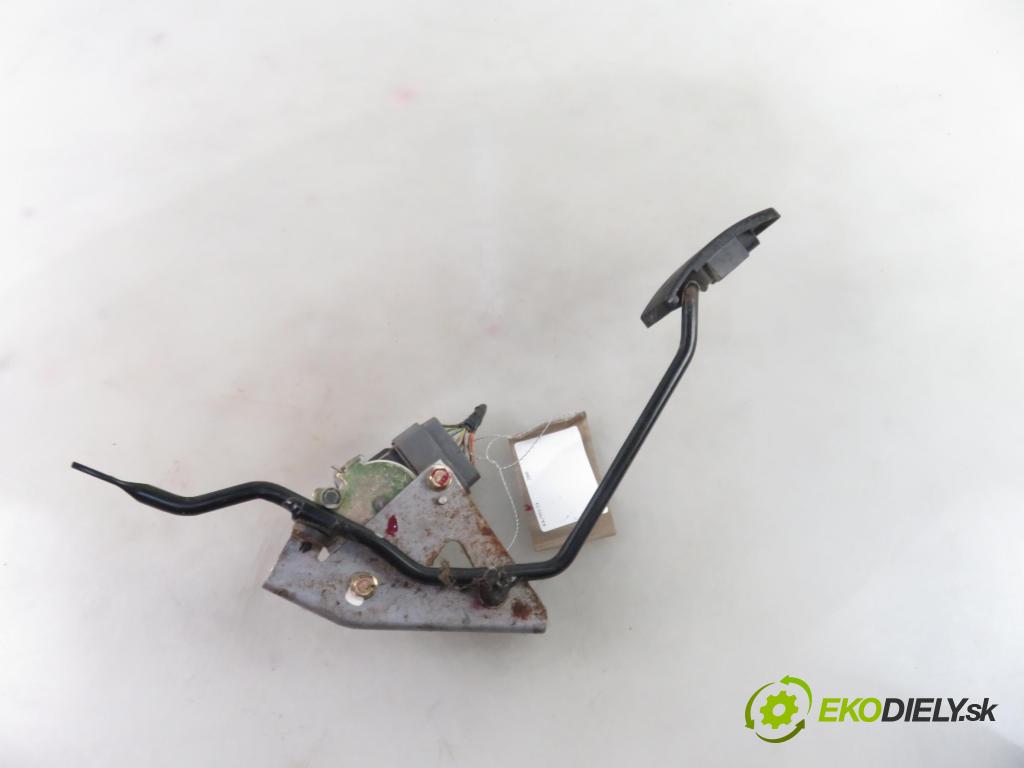 MITSUBISHI PAJERO PININ (H6_W, H7_W) TERENOWY 2000 88,00 1.8 GDI (H66W, H76W) - 4G93 (GDI) 1834,00 potenciometr plynového pedálu ASA66010 (Pedály)