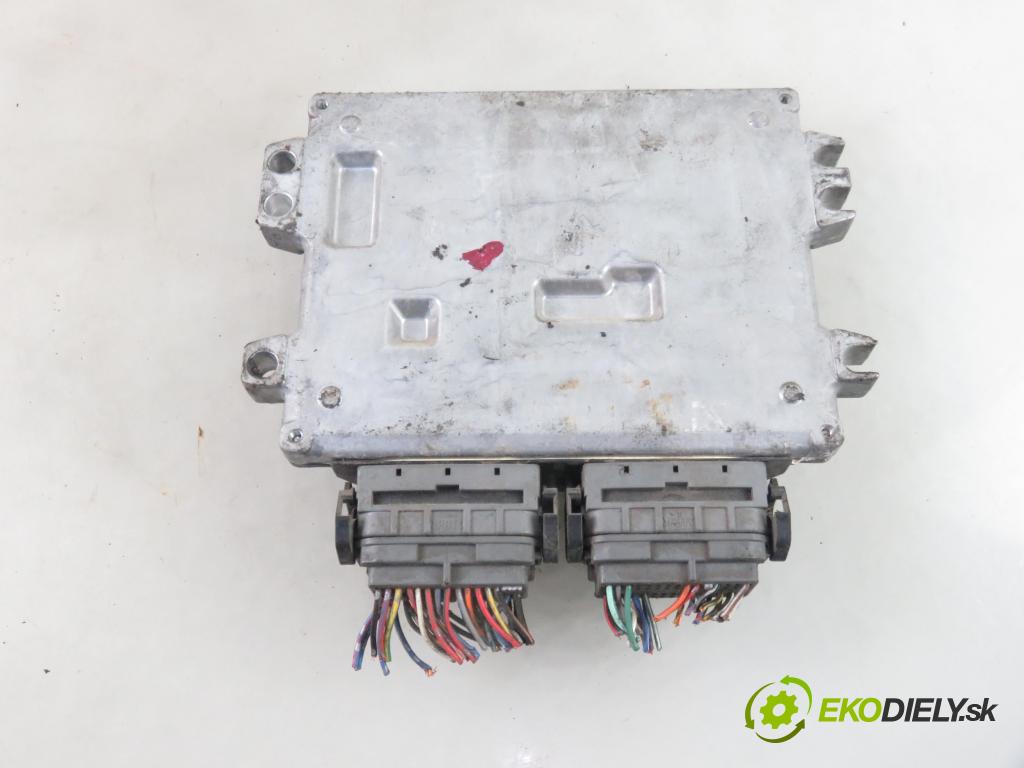SUZUKI SWIFT III (MZ, EZ) HB 2007 67,00 1.3 91 - M13A 1328,00 Riadiaca jednotka Motor 3392063JM ; 123005700