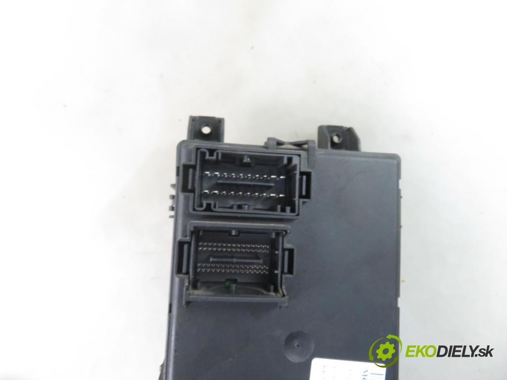 FIAT GRANDE PUNTO (199_) HB 2006 66,00 1.3 D Multijet 90 - 199 A3.000 1248,00 MODUL BSI 00517954300