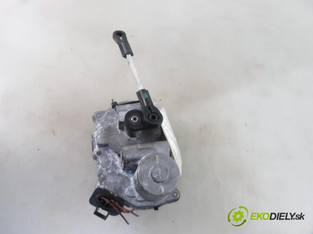 AUDI A6 Avant (4F5, C6) KOMBI 2005 120,00 2.7 TDI - BSG 2698,00 nastavovač svod, potrubí A2C53022954 ; 059129086 (Ostatní)