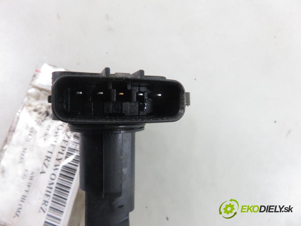 SUZUKI SWIFT III (MZ, EZ) HB 2007 67,00 1.3 91 - M13A 1328,00 váha vzduchu vzduchu 1974002230