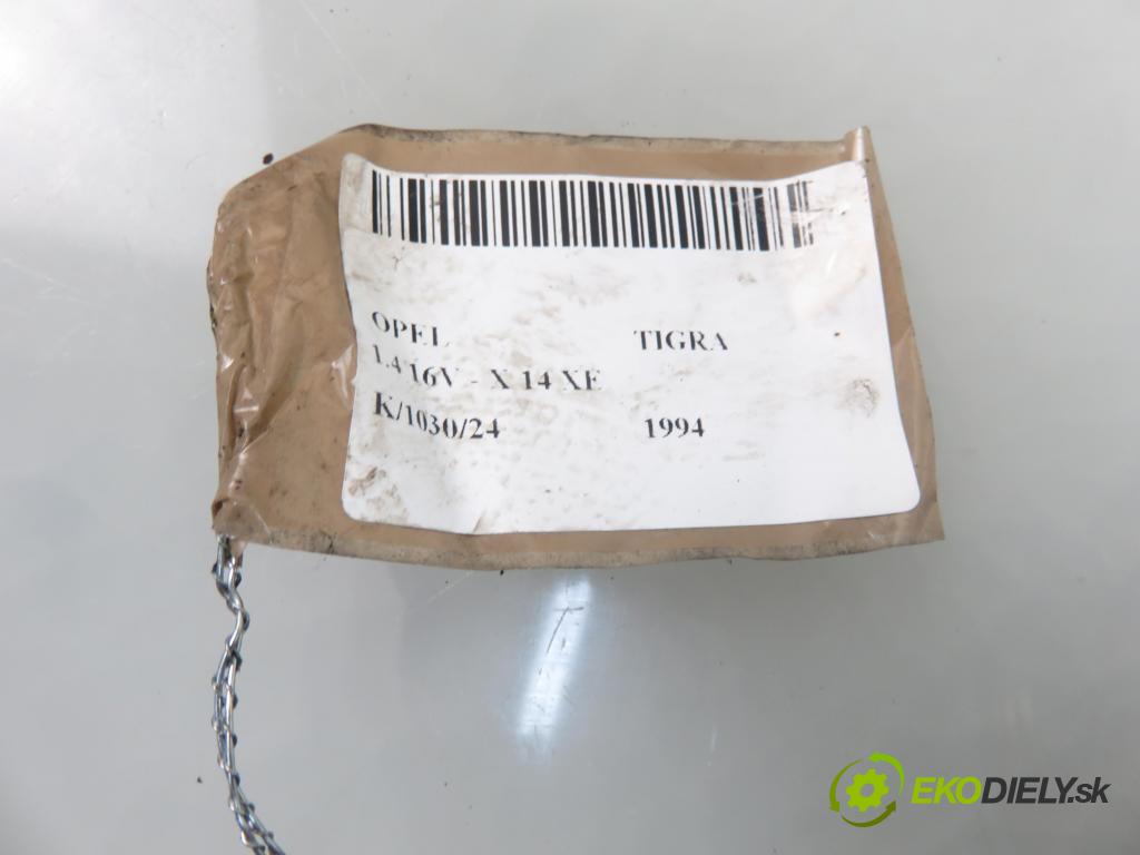OPEL TIGRA (S93) COUPE 1994 66,00 1.4 16V - X 14 XE 1389,00 pumpa paliva