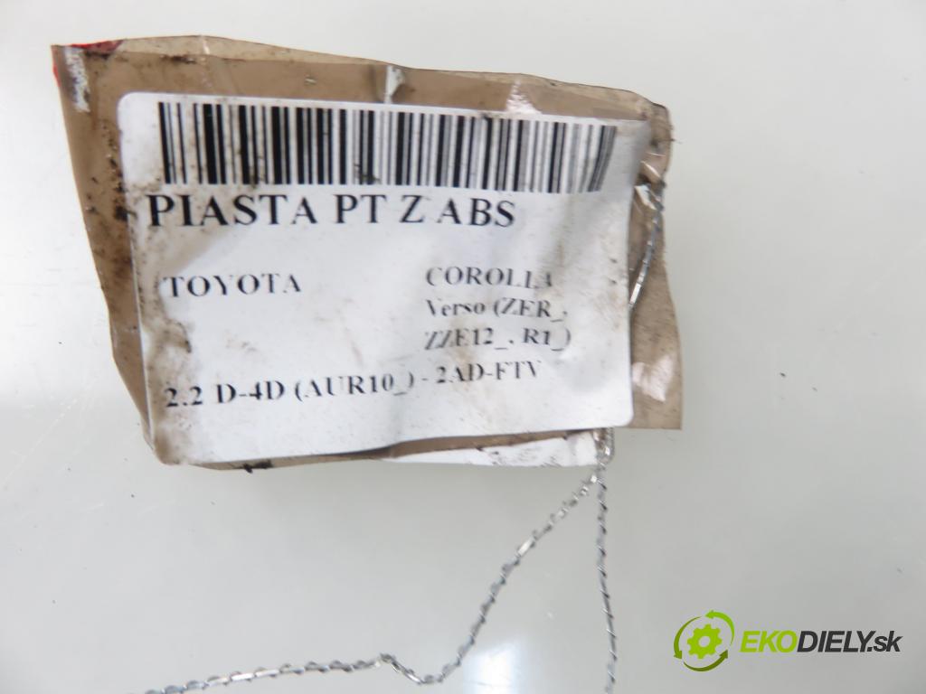 TOYOTA COROLLA Verso (ZER_, ZZE12_, R1_) MINIVAN 2006 100,00 2.2 D-4D (AUR10_) - 2AD-FTV 2231,00 náboj pravé zadné ABS