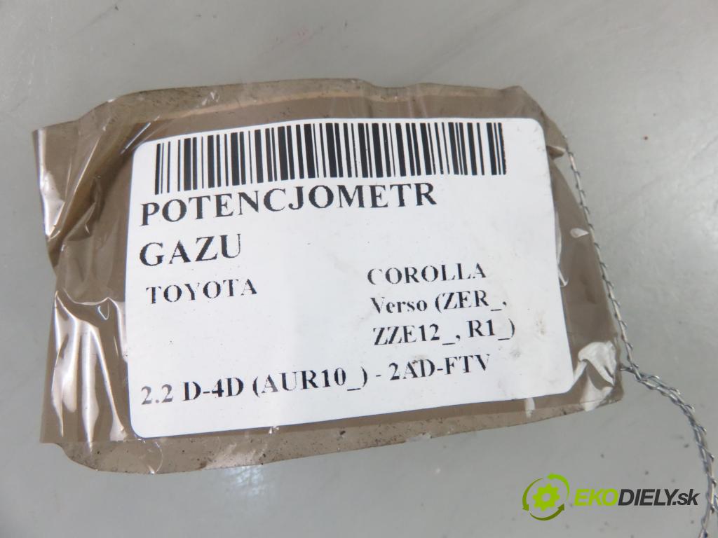 TOYOTA COROLLA Verso (ZER_, ZZE12_, R1_) MINIVAN 2006 100,00 2.2 D-4D (AUR10_) - 2AD-FTV 2231,00 Potenciometer plynu 8928152021 ; 1983003041 (Pedále)