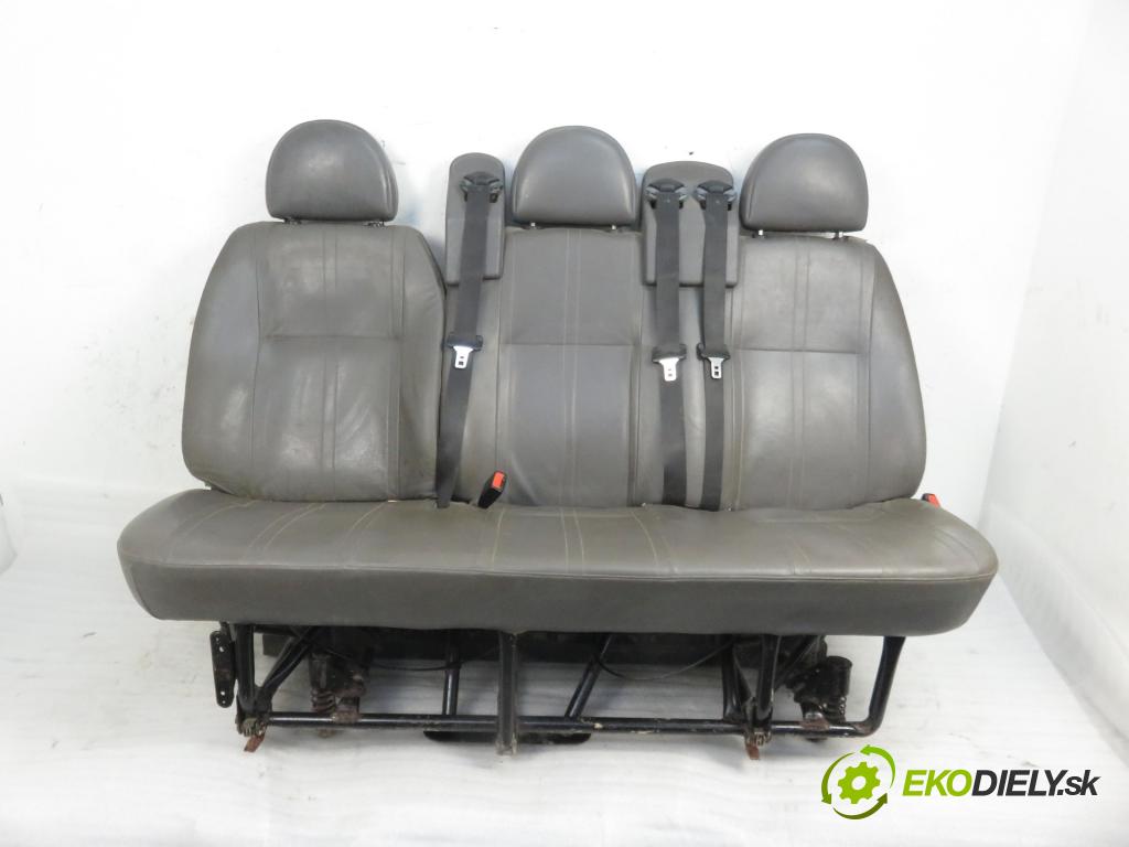 FORD TRANSIT TOURNEO Autobus (FC_ _) BUS 2002 74,00 2.0 DI 100 - ABFA 1998,00 Sedadlá, sedačky Sedadlo