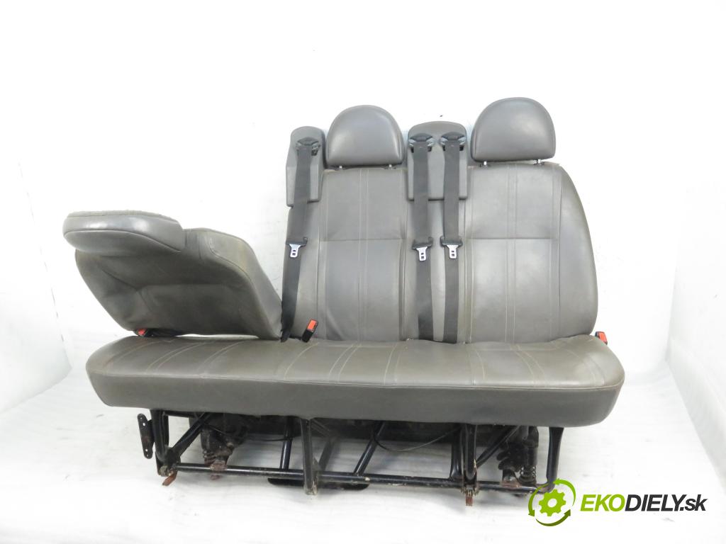 FORD TRANSIT TOURNEO Autobus (FC_ _) BUS 2002 74,00 2.0 DI 100 - ABFA 1998,00 Sedadlá, sedačky Sedadlo