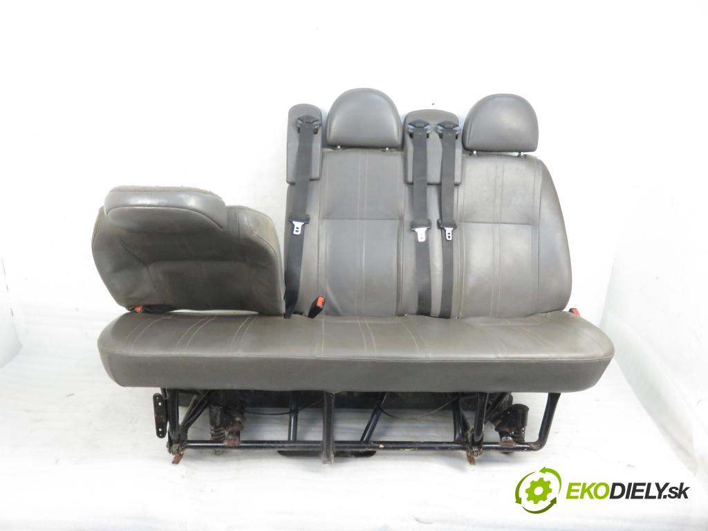 FORD TRANSIT TOURNEO Autobus (FC_ _) BUS 2002 74,00 2.0 DI 100 - ABFA 1998,00 Sedadlá, sedačky Sedadlo