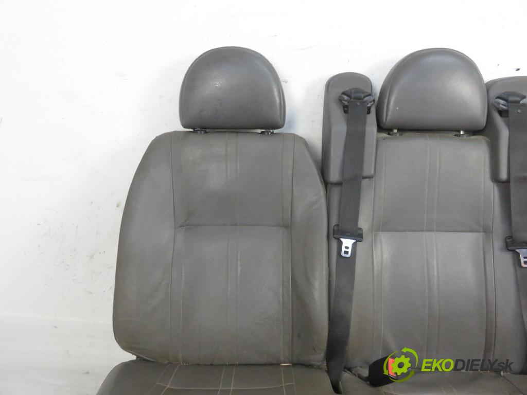 FORD TRANSIT TOURNEO Autobus (FC_ _) BUS 2002 74,00 2.0 DI 100 - ABFA 1998,00 Sedadlá, sedačky Sedadlo