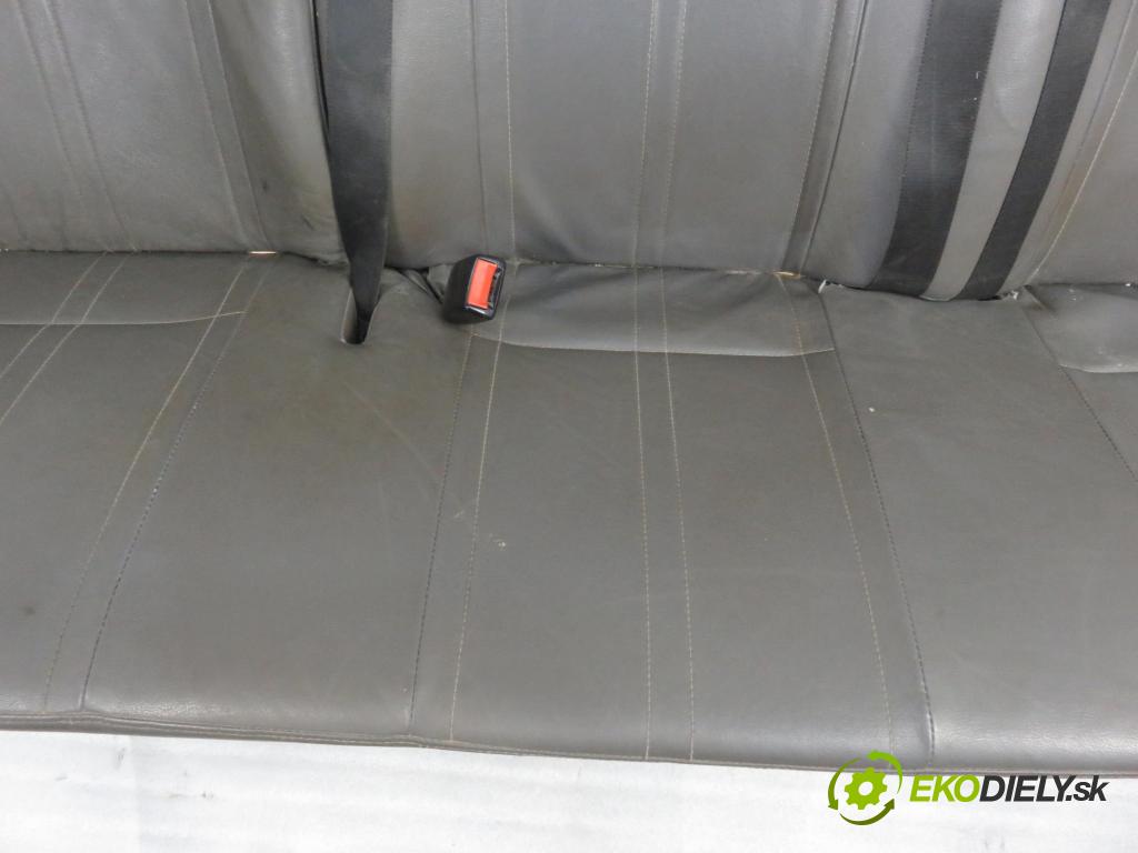FORD TRANSIT TOURNEO Autobus (FC_ _) BUS 2002 74,00 2.0 DI 100 - ABFA 1998,00 Sedadlá, sedačky Sedadlo