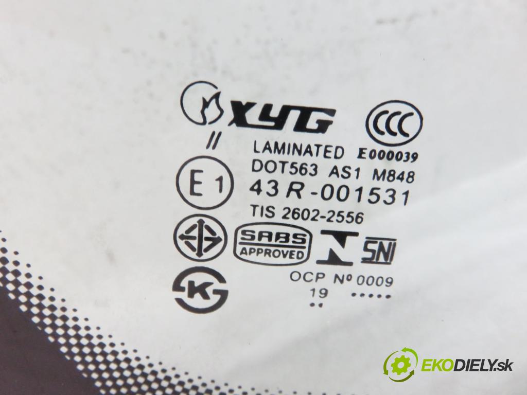 VOLVO V50 (MW) KOMBI 2004 100,00 2.0 D 136 - D 4204 T (PSA) 1997,00 okno PŘEDNÍ