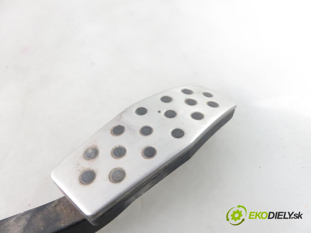 OPEL ASTRA H GTC (L08) HB 2006 74,00 1.7 CDTi - Z 17 DTH 1686,00 Potenciometer plynu 24427004ZG ; 6PV00811204 (Pedále)