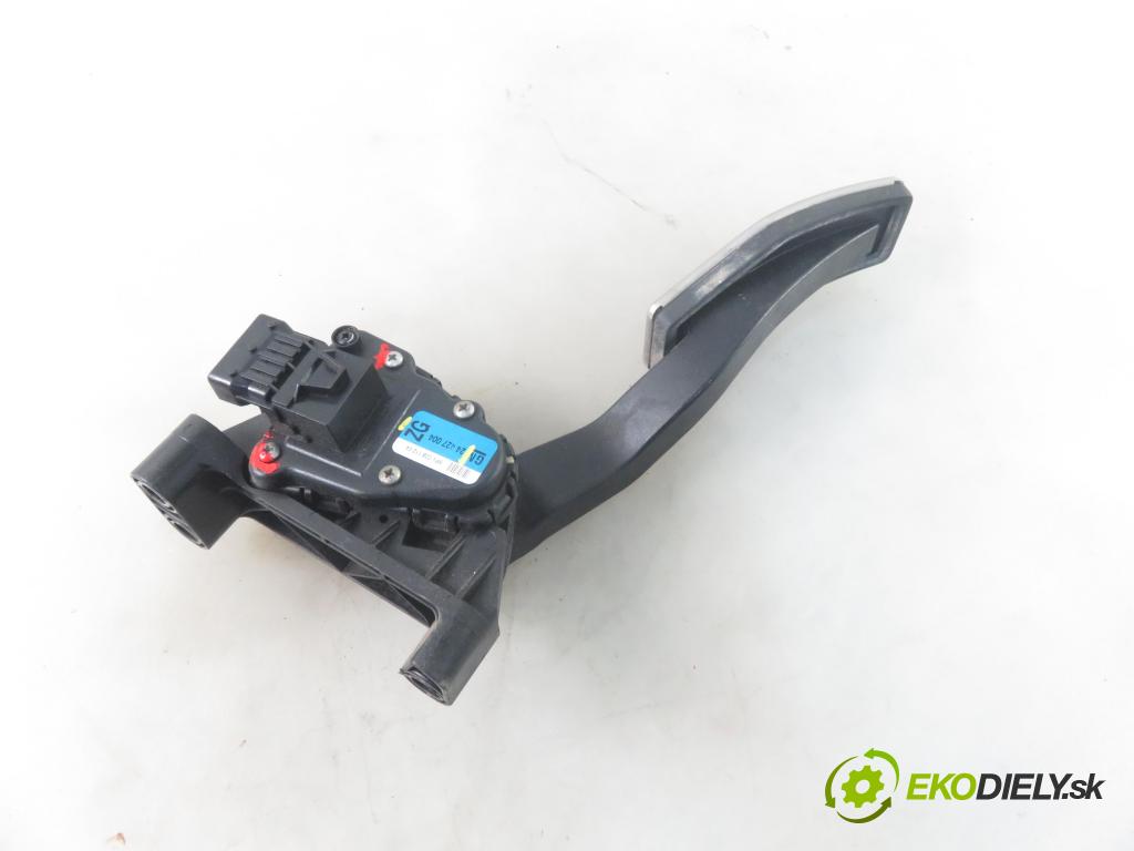 OPEL ASTRA H GTC (L08) HB 2006 74,00 1.7 CDTi - Z 17 DTH 1686,00 Potenciometer plynu 24427004ZG ; 6PV00811204 (Pedále)