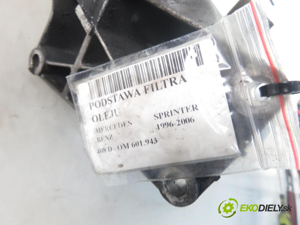 MERCEDES-BENZ SPRINTER 4-t Platforma / podwozie (904) KABINA/PLATFORMA 1999 58,00 2.3D 408 D - OM 601.943 2299,00 Obal filtra oleja 6011803110 (Obaly filtrov oleja)