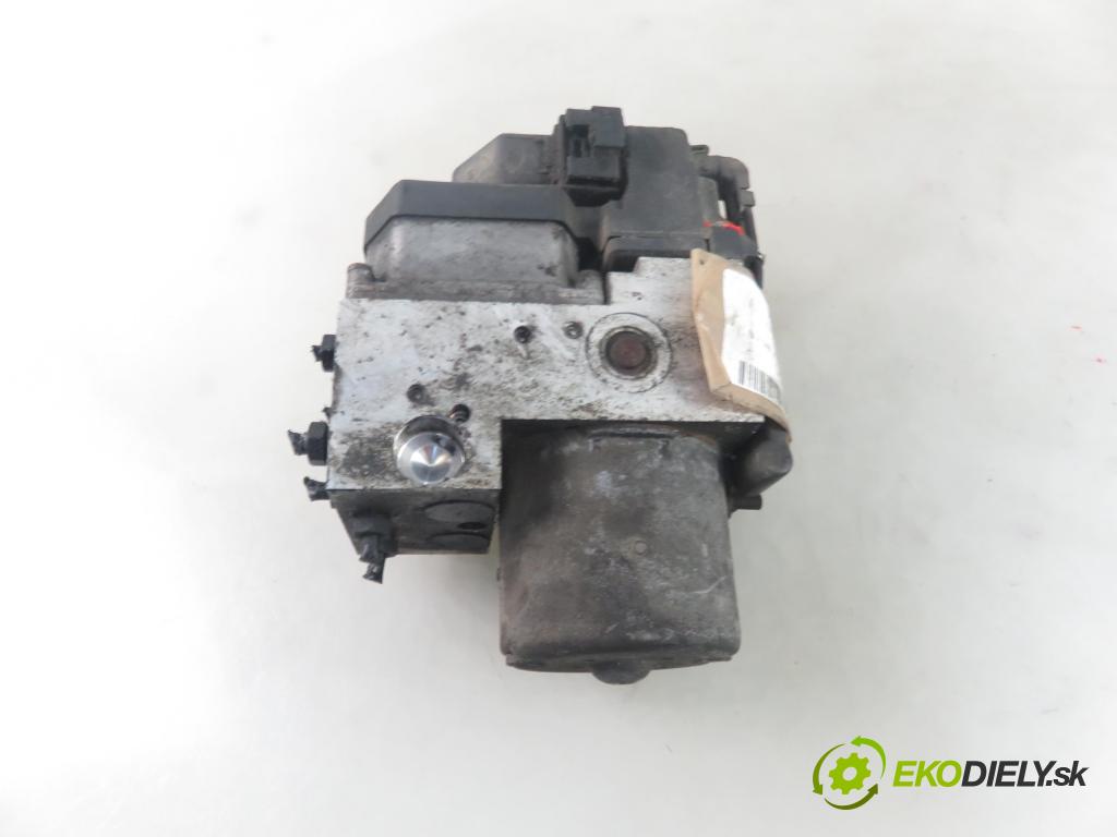 AUDI A6 (4B2, C5) SEDAN 1998 81,00 1.9 TDI - AFN 1896,00 Pumpa ABS 0273004283 ; 0265220405 (Pumpy ABS)
